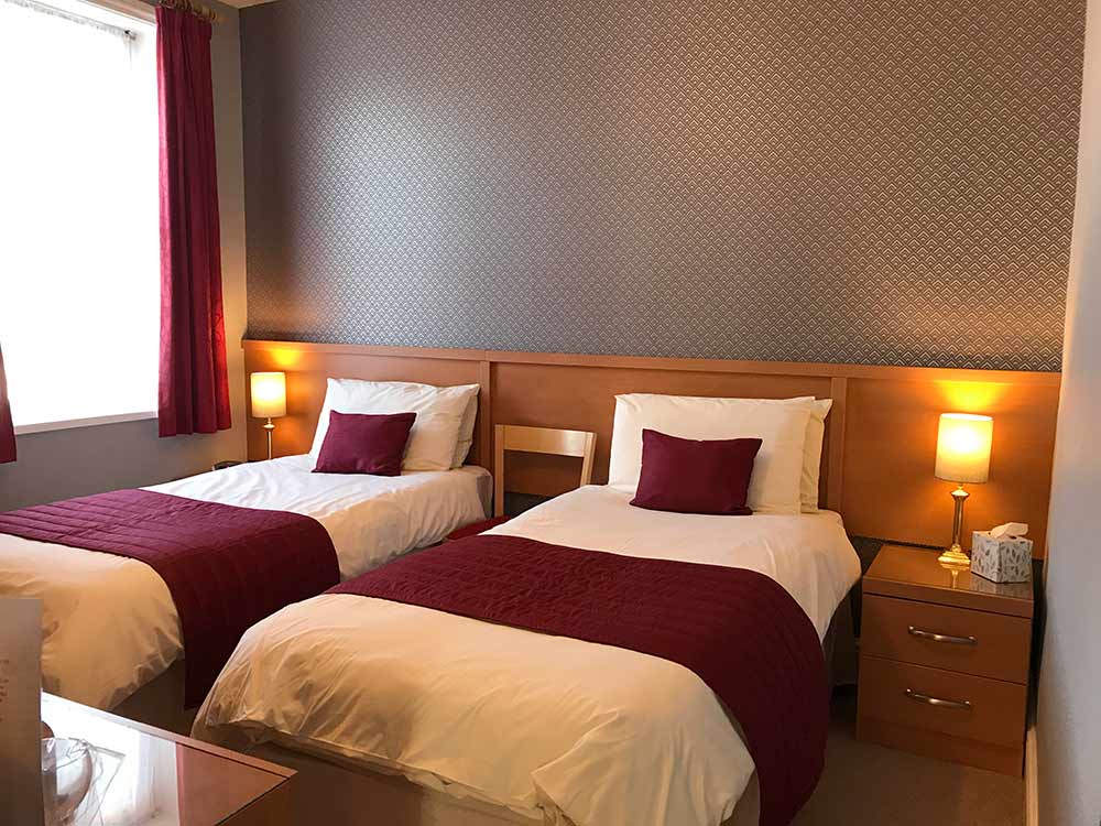 Rooms and Rates