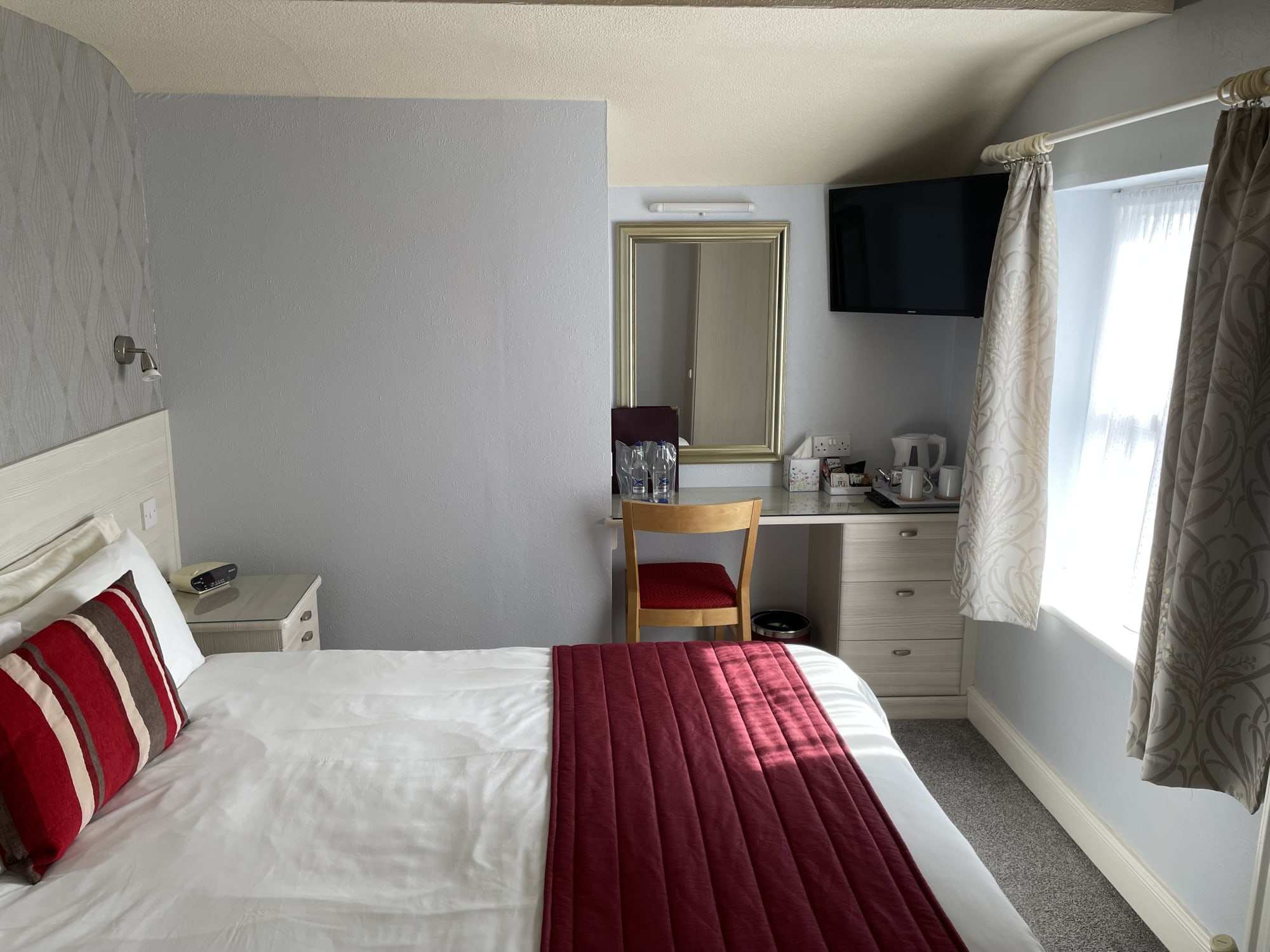 Small Double (2nd Floor)