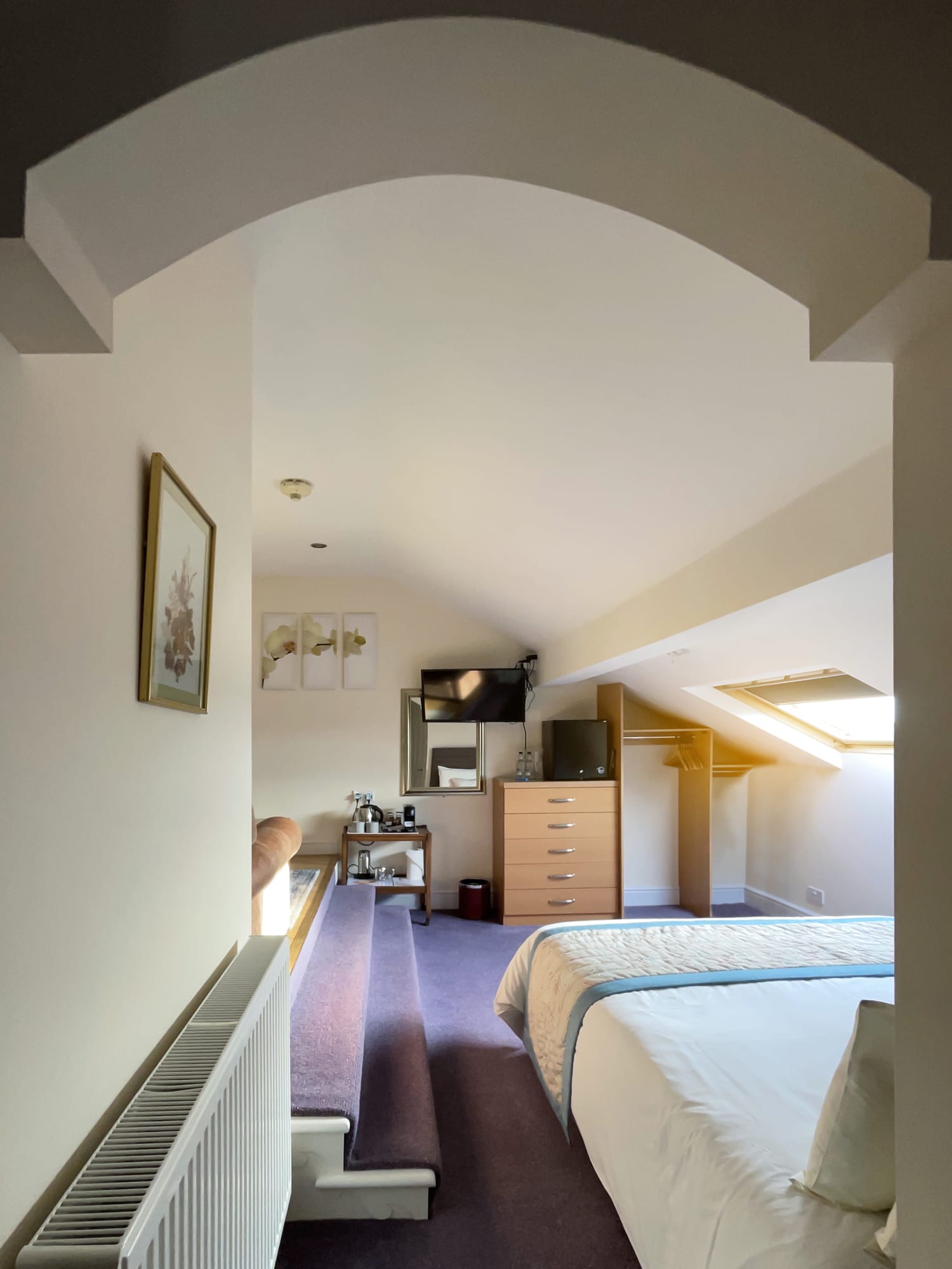 Superior King Room (2nd Floor)